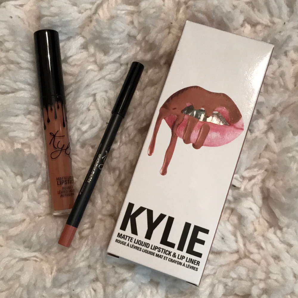 Kylie Cosmetics lip kit